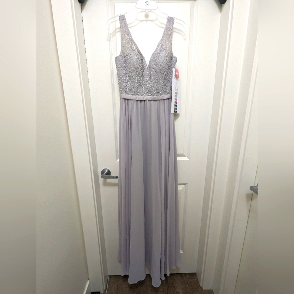 New MORI LEE Style 714 Silver Grey Color Lace Chiffon Evening Dress in Us size 8
